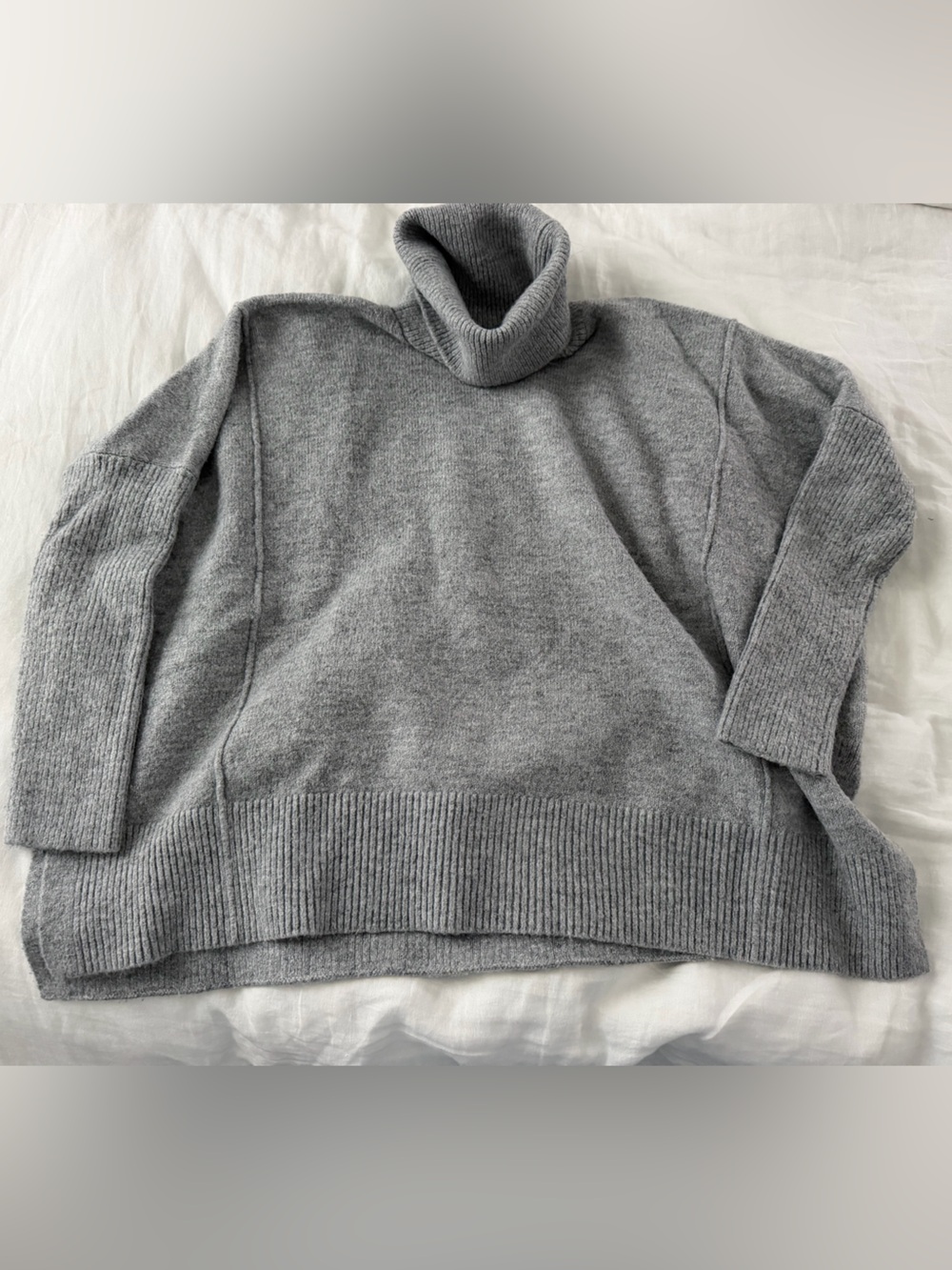 GAP Light Gray Ribbed Turtleneck Sweater